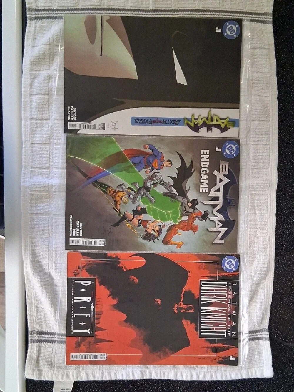 DC Comics Batman Collector's Vault - Blue, Yellow, Black/10 Comics